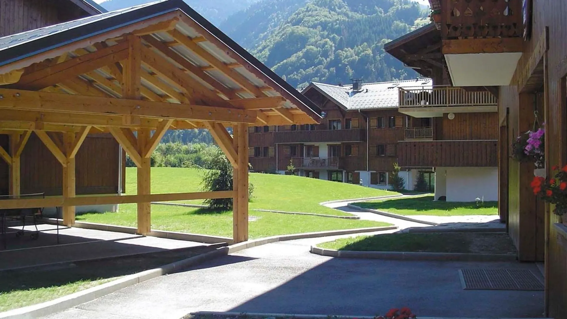 Lägenhet Appartement Calme A Samoens Avec Piscine - Fr-1-624-101