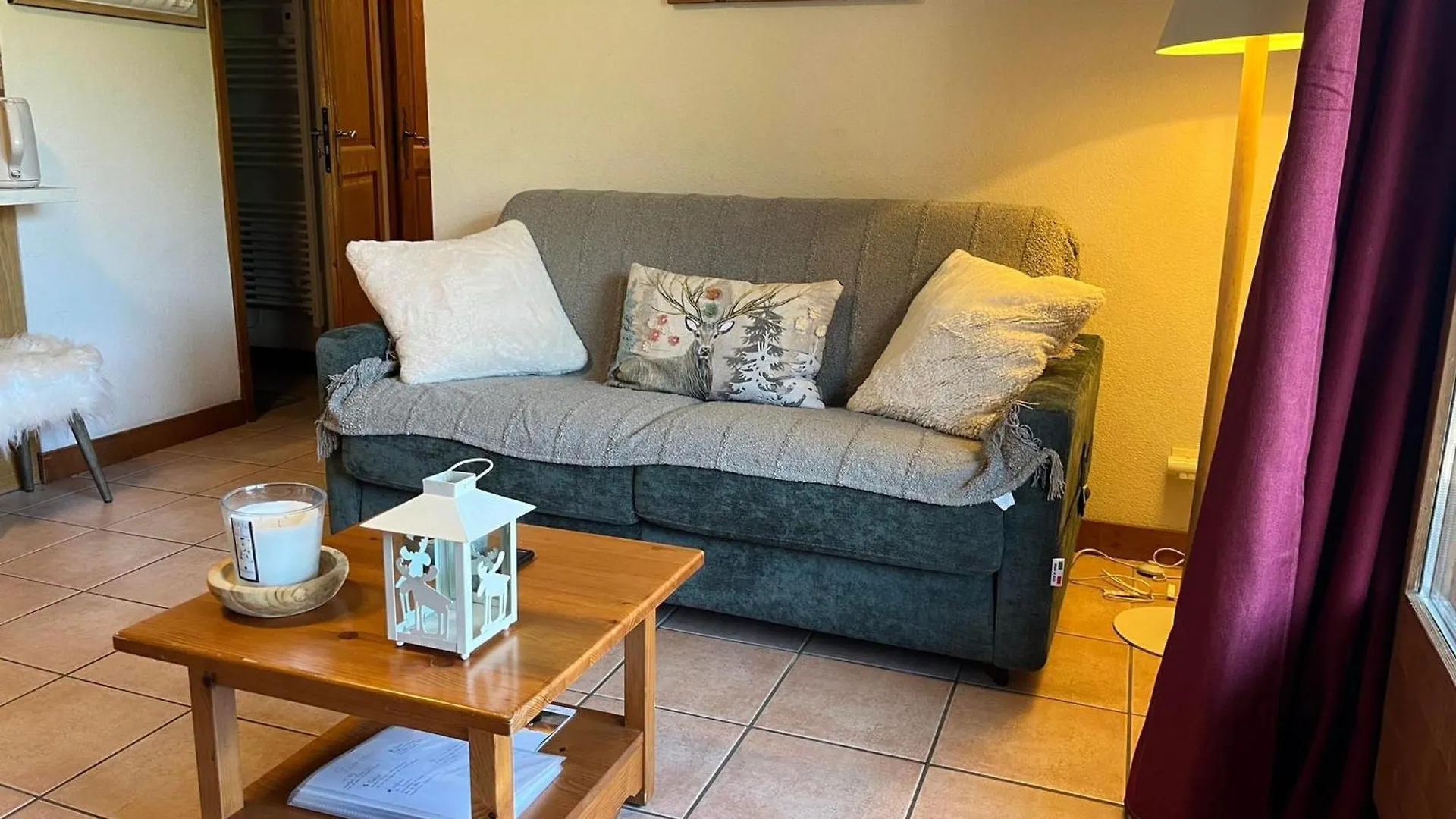 Appartement Calme A Samoens Avec Piscine - Fr-1-624-101 Frankrike